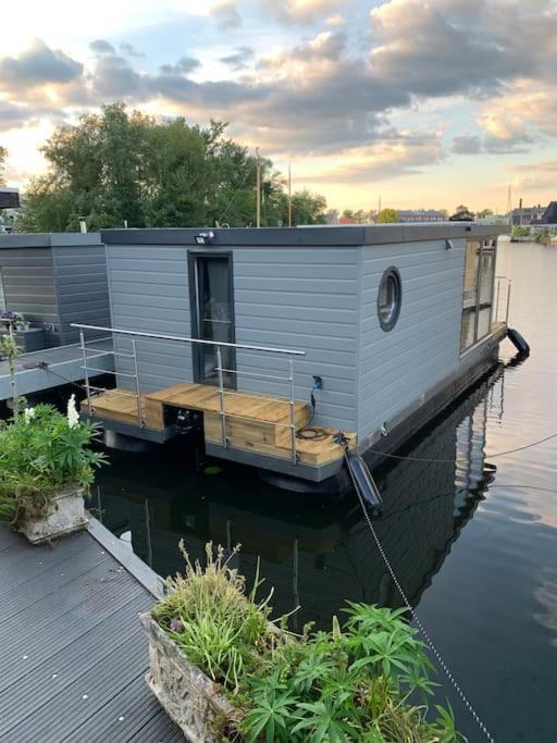 ズワールトスライスUnique New Houseboat Moored 4アパートメント エクステリア 写真